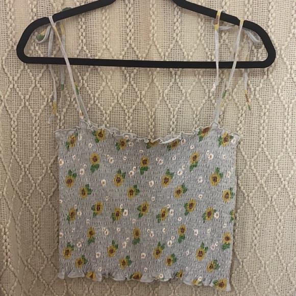 Sunflower Tank Top Crop Top - Picture 3 of 3